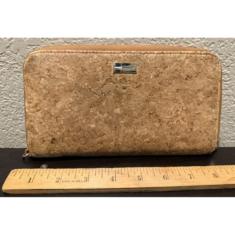 Jewell  By Thirty One  Tan Metallic Cork  Wallet EUC